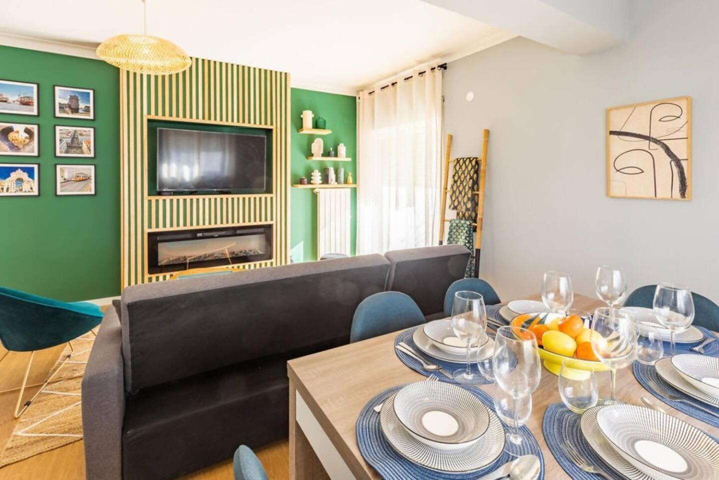 Modern Apartment 5 Mins Walking To The Santuary Fatima Bagian luar foto